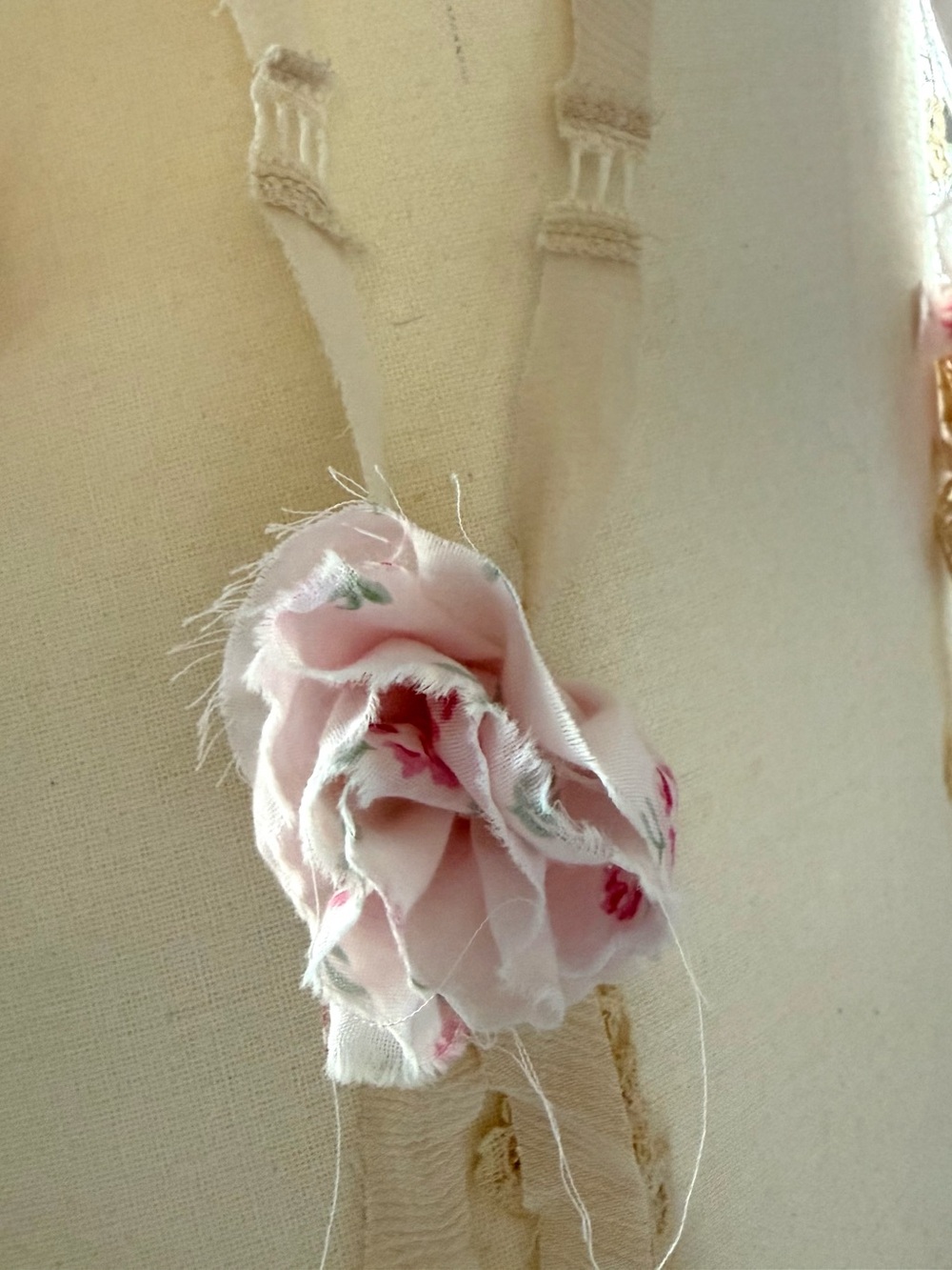 Rose print fabric flower with gauze necklace